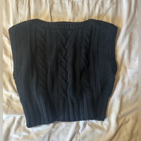 Liz Claiborne Black Sweater Vest - Picture 2 of 2